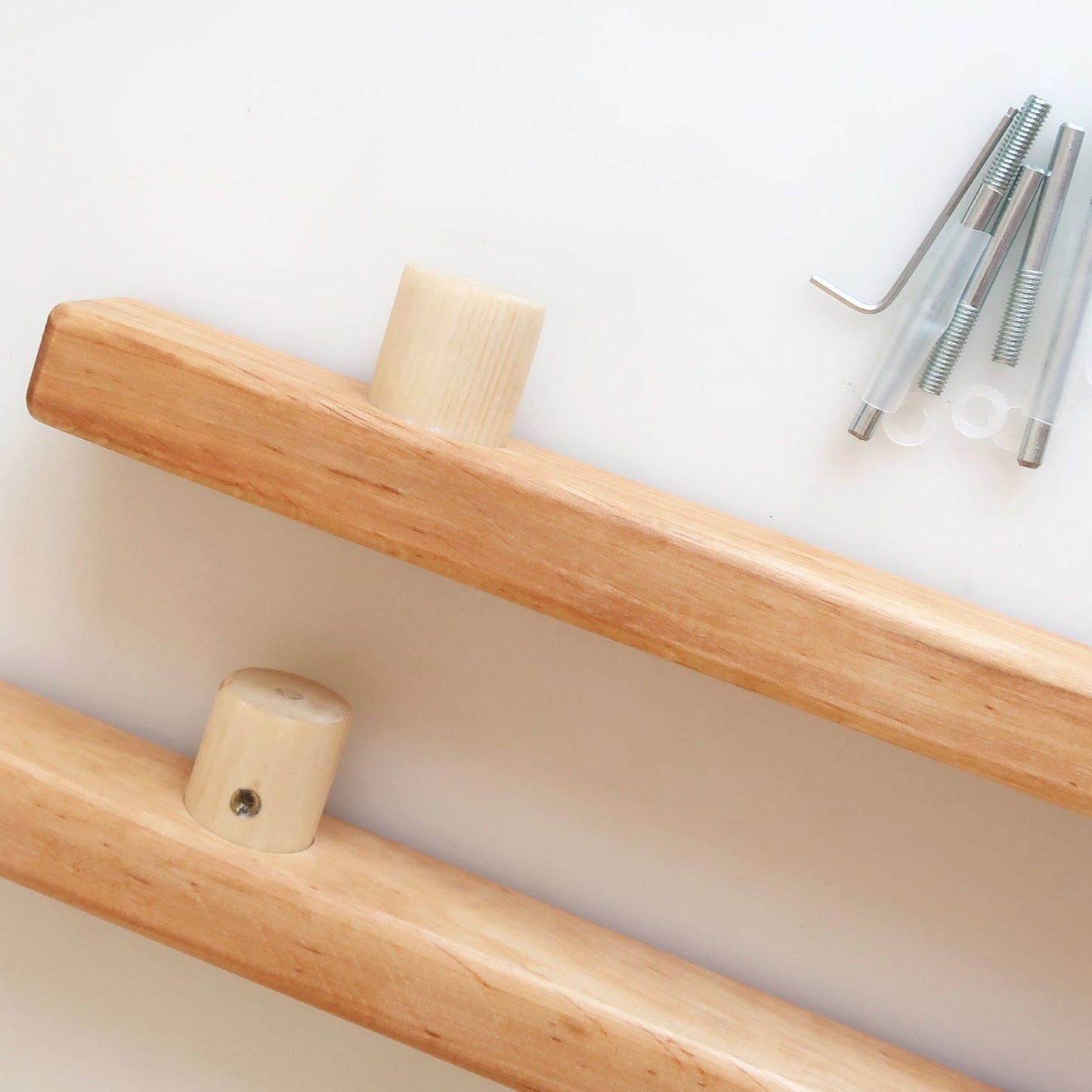 Mounting hardware and threaded rod for double-sided sauna door handle