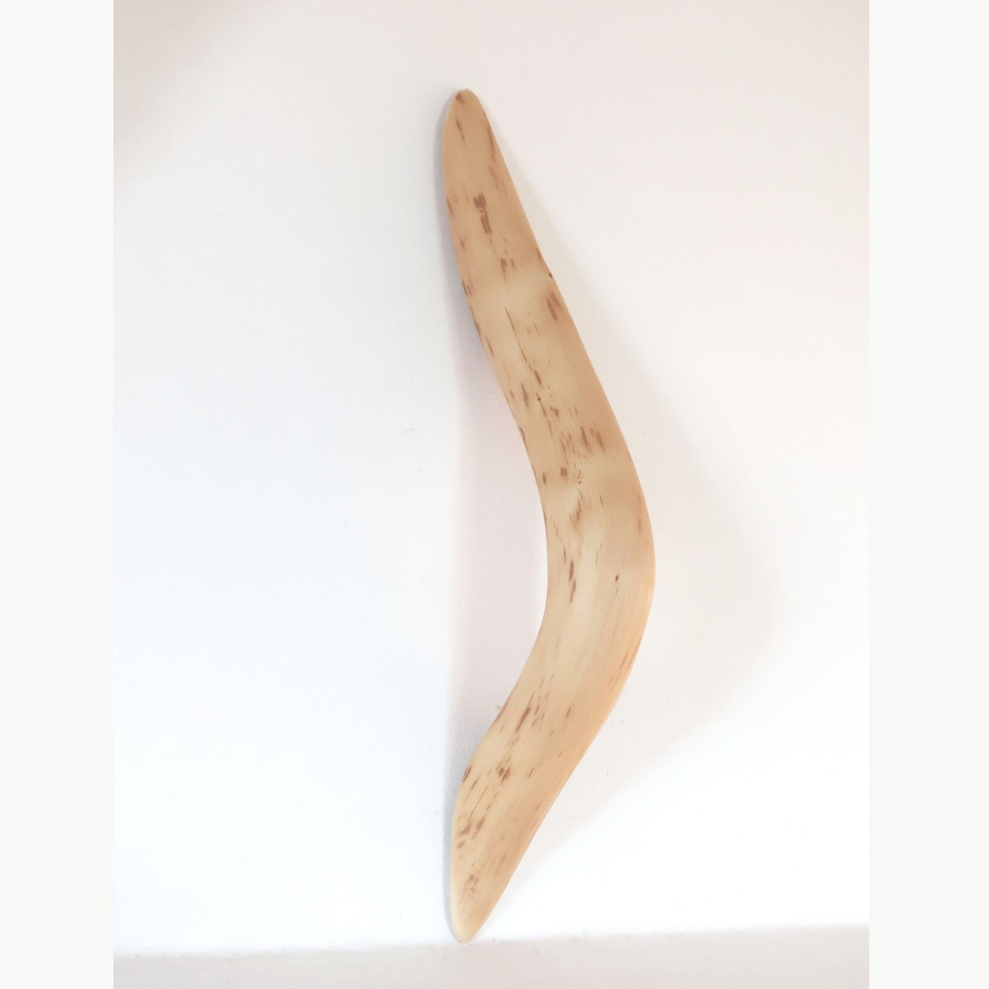 rustic light oak handle with natural grain texture