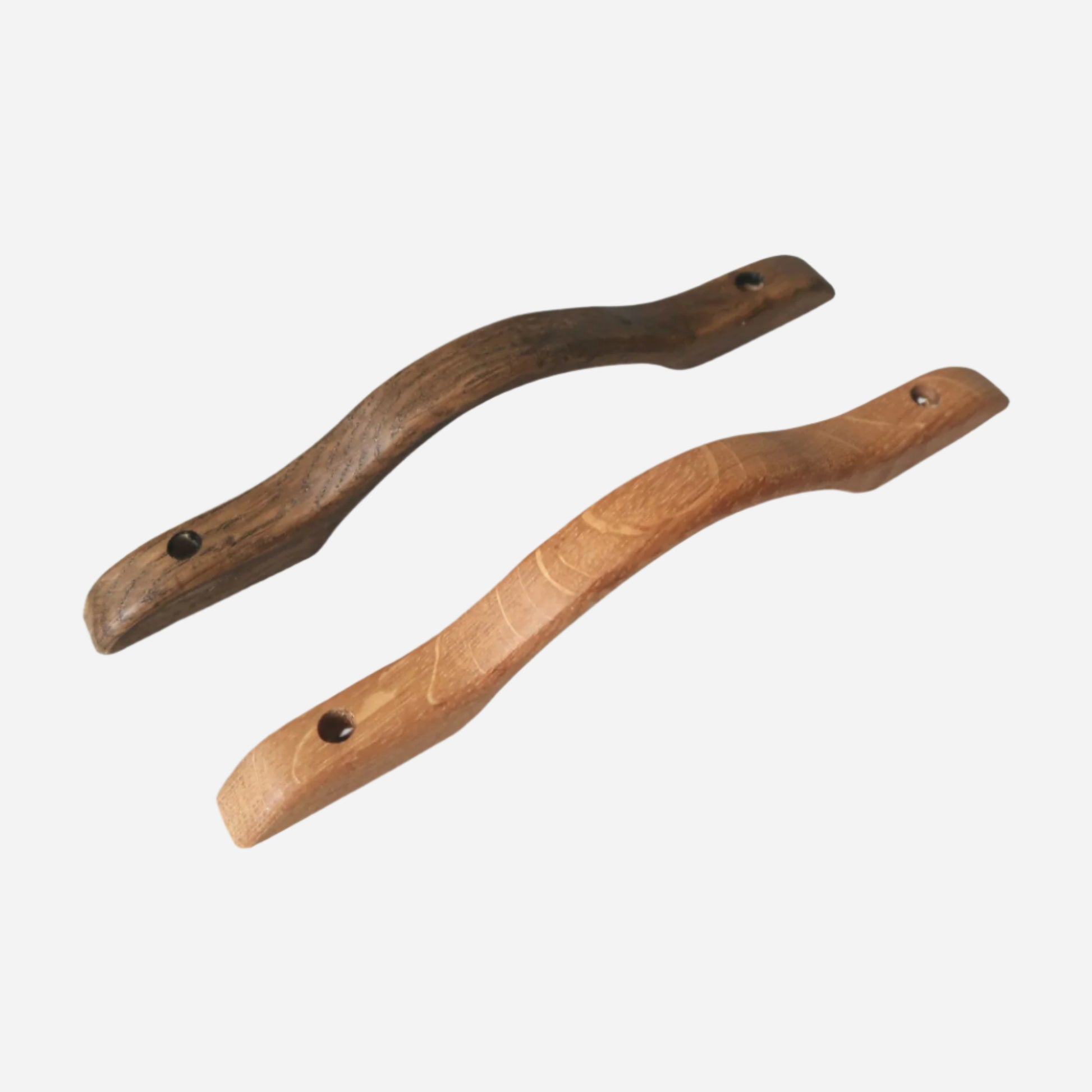 cabinet pulls Available in two finishes: natural oak and dark-stained oak